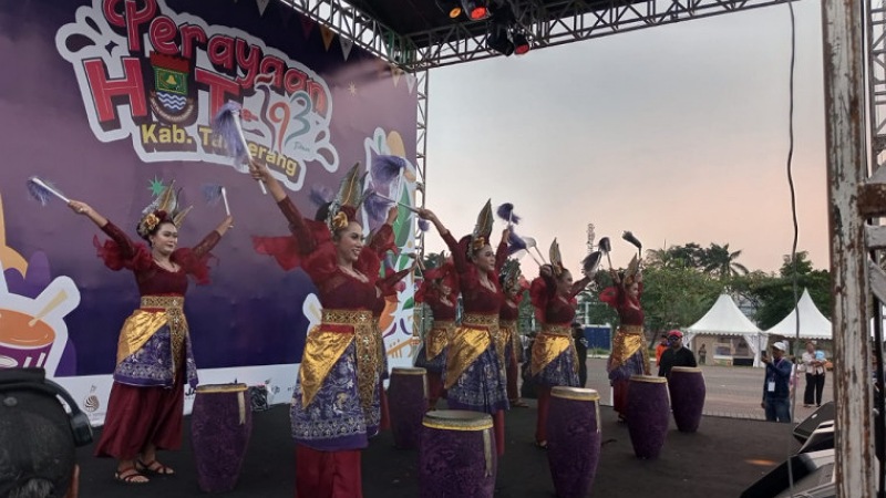 Beragam kesenian tradisional dan pertunjukan khas daerah tampil memukau dalam Tangerang Berbudaya 2025, Sabtu (11/10/2025). - Prokopim Tangerang -
