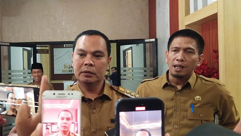 Wali Kota Serang Budi Rustandi memastikan segera menangani temuan limbah medis B 3 di Walantaka. - Dok. Pemkot Serang -