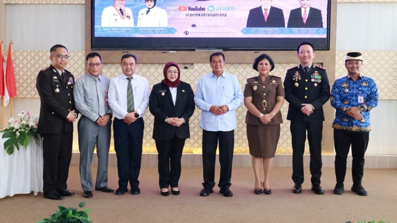 Bupati Tangerang Moch. Maesyal Rasyid meresmikan Perluasan Pelayanan Administrasi Kependudukan (Adminduk) dari sebelumnya hanya 7 lokus kecamatan — kini menjadi 29 kecamatan. - Prokopim Tangerang -