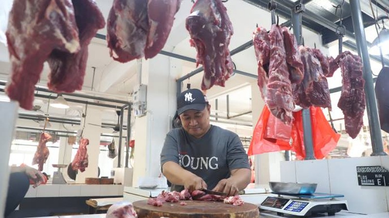 Perumda Pasar Kota Tangerang mengambil langkah strategis dengan mewajibkan sertifikasi halal bagi seluruh pedagang daging di Pasar Anyar. - Dok. Pemkot Tangerang -