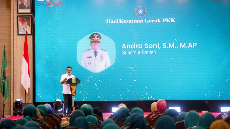 Gubernur Banten Andra Soni Andra saat membuk Peringatan Hari Kesatuan Gerak (HKG) PKK ke-53 Provinsi Banten di Pendopo Gubernur Banten, KP3B, Kota Serang, Rabu (12/11/2025). - Biro Adpimpro Banten -