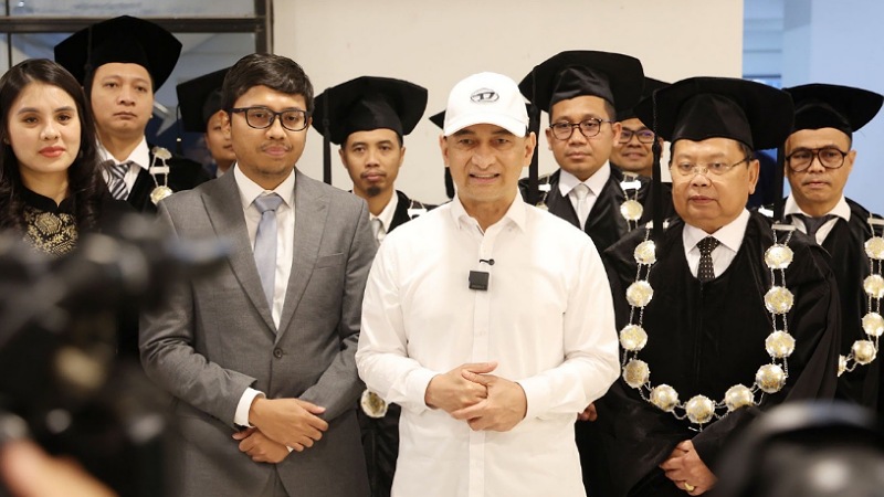 Wisuda Perdanan Unpam Serang: Sarjana Dituntut Jadi Solusi di Tengah Masyarakat!