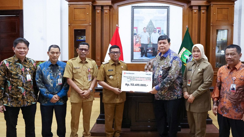Bank Banten Serahkan Dana Kemanusiaan Rp112,4 Juta untuk Korban Banjir Sumatera
