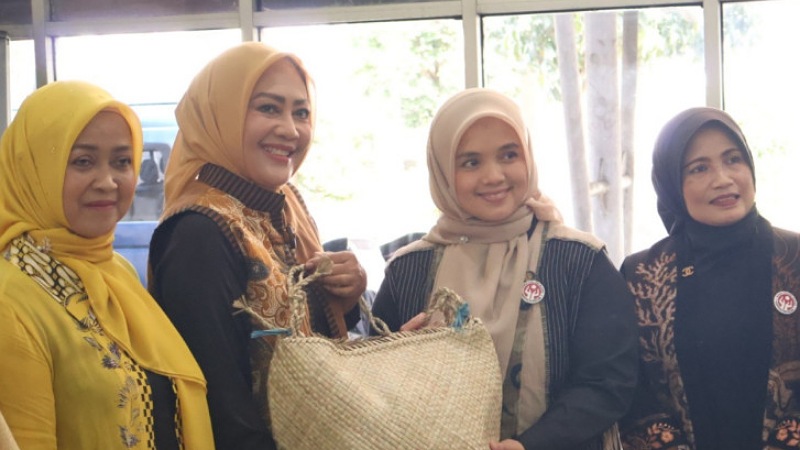 Dekranasda Tangerang jadi rujukan, Pandeglang belajar penguatan UMKM - Prokopim Tangerang -