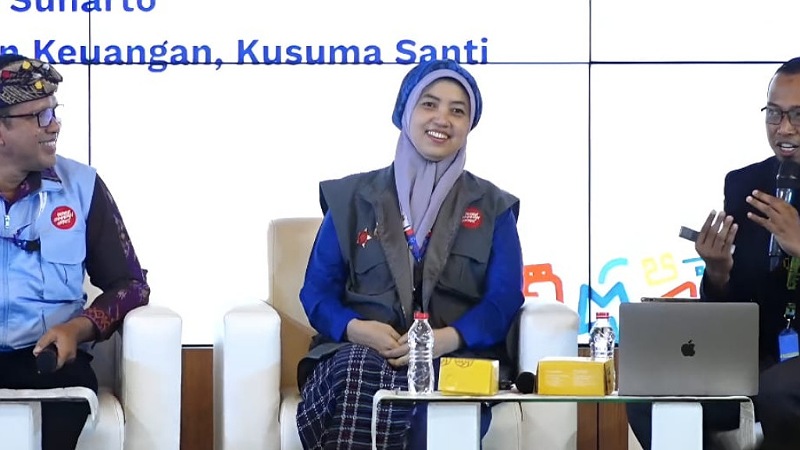 Sekretaris Inspektorat Banten yang juga Ketua Forum Penyuluh Anti Korupsi (FORPAK-API) setempat, Ratu Syafitri Muhayati, dalam sesi peringatan Hari Antikorupsi Sedunia 2025 di Yogyakarta, Senin (8/12/2025). - Biro Adpimpro Banten -