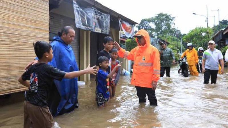 Banjir Tangerang Raya Mulai Terkendali, Sejumlah Titik Masih Terendam Parah!