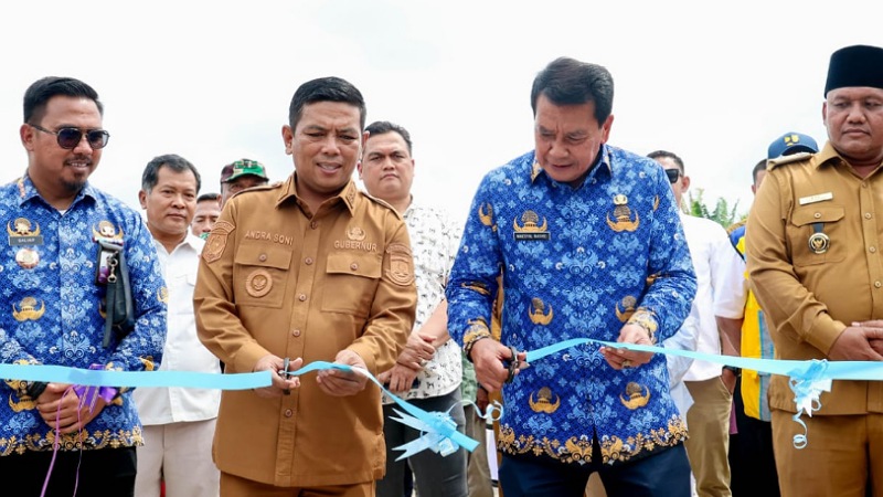 Jalan Poros Tiga Desa di Tangerang Program Bang Andra Diresmikan