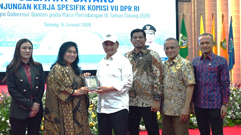 Wakil Ketua Komisi VII DPR RI Evita Nursanty saat pertemuan Komisi VII dengan Wakil Gubernur Banten, Achmad Dimyati Natakusumah, di Serang, Banten, Kamis (15/1/2026). - Humas DPR -