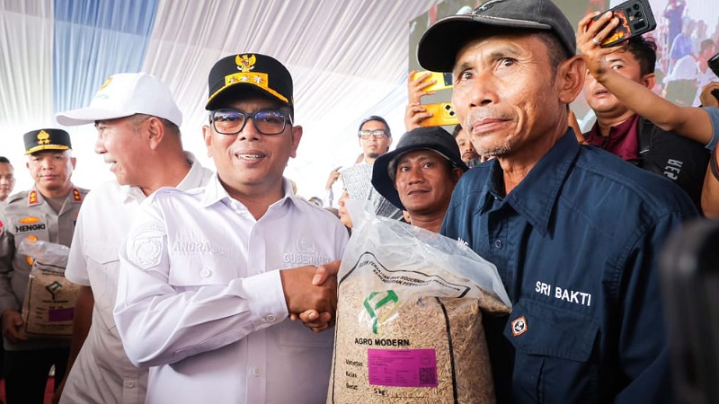 Gubernur Banten Andra Soni - Biro Adpimpro Banten -