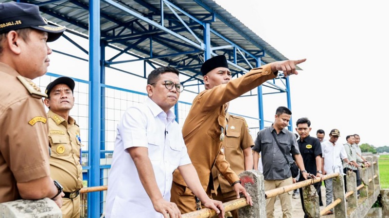 Andra Soni Cek Pintu Air Otomatis Bendung Sarakan, Rp5 Miliar untuk Tekan Banjir!