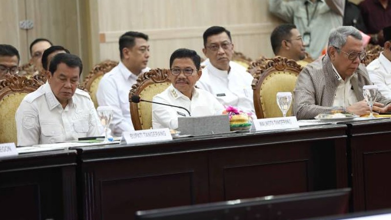 Wali Kota Tangerang Sachrudin (tengah) - Dok Pemkot Tangerang -