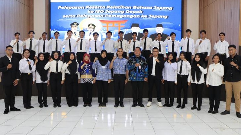 Pemkab Tangerang melepas 26 peserta untuk mengikuti pelatihan bahasa dan budaya Jepang, sekaligus pemberangkatan dua peserta program pemagangan ke Negeri Sakura. - Prokopim Tangerang -