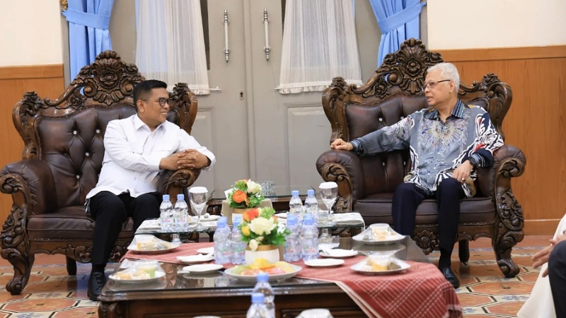 Gubernur Banten, Andra Soni, menerima kunjungan mantan Perdana Menteri Malaysia, Ismail Sabri Yaakob, di Gedung Negara Provinsi Banten, Kota Serang, Rabu (8/4/2026). - Biro Adpimpro Banten -