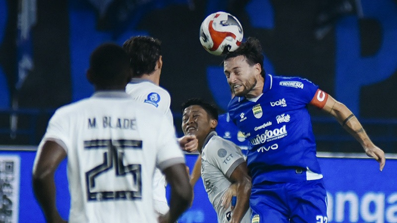 Macet di GBLA! Persib Gagal Menjauh, Takhta Kini Digoyang Borneo