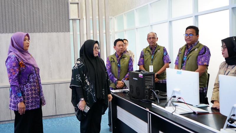 Wabup Intan Sidak Smart Building: Data Disisir, Layanan 112 Dipastikan Siaga!