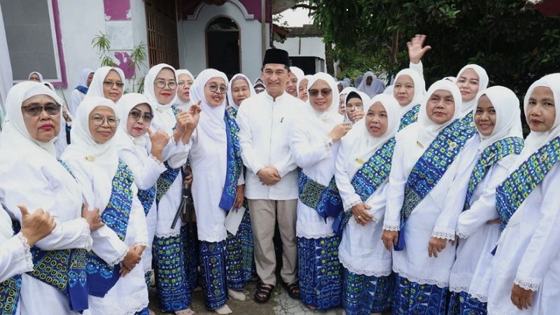 Wakil Gubernur A Dimyati Natakusumah bersama BKMT Banten - Biro Adpimpro Banten -