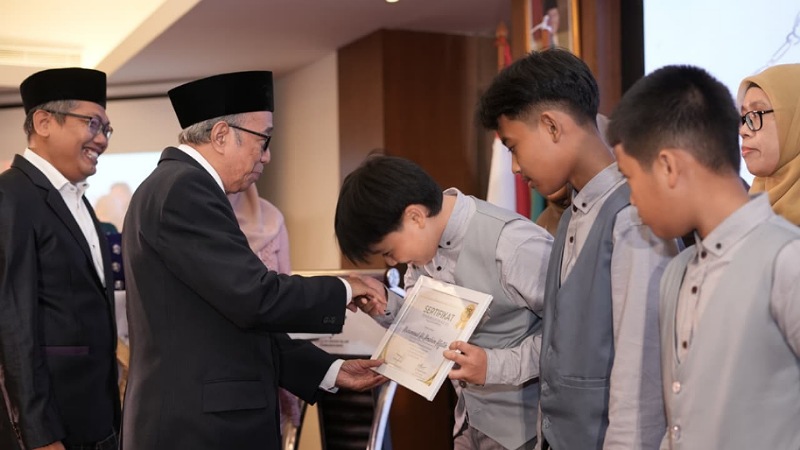 23 Siswa Angkatan Pertama SD Islam Pembangunan Resmi Lulus