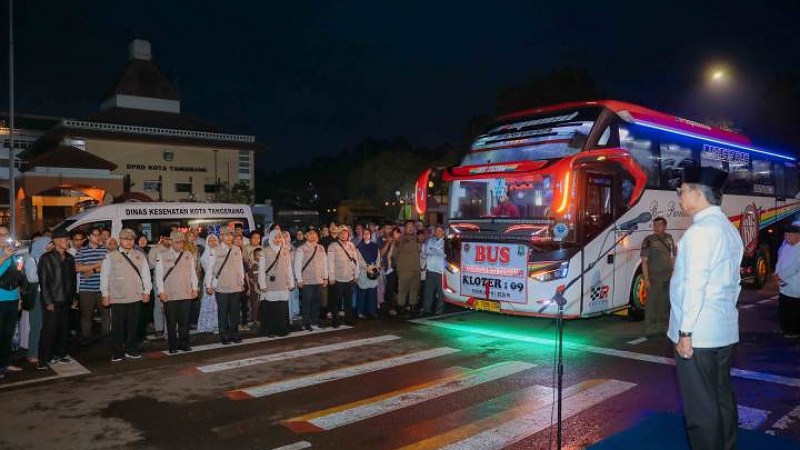 391 Jemaah Haji Kota Tangerang Dilepas, Sachrudin: Fokus Ibadah, Jaga Kesehatan