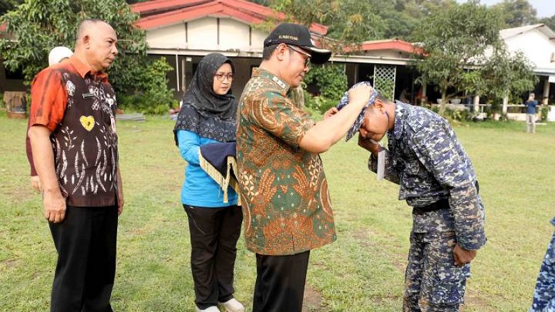 Wakil Wali Kota Tangerang Maryono menutup Pelatihan Bela Negara PPPK kerjasama Kesbangpol dengan Kodim 0508/Depok - Foto: Dok Pemkot Tangerang -