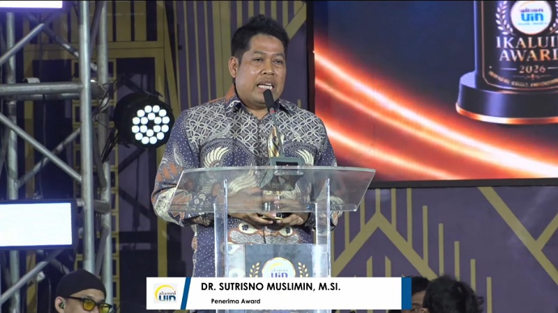 Mengabdi Tanpa Henti untuk Pendidikan, Dr. Sutrisno Muslimin Diganjar IKALUIN Award 2026
