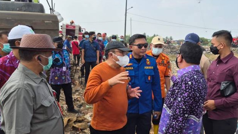 BPBD Kota Tangerang Turun Tangan Bantu Pemadaman TPA Jatiwaringin