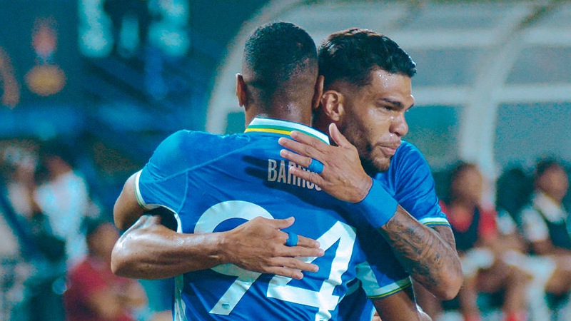 Uliam Baros mengunci kemenangan Persib 1-0 atas Arema - Foto: Dok Persib -