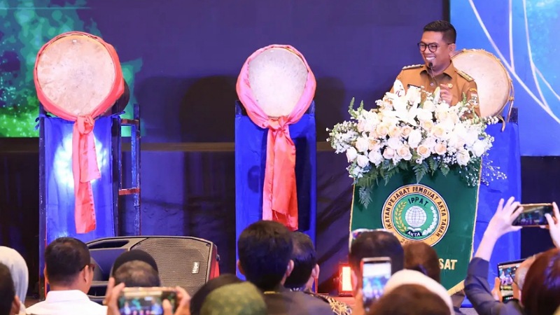 Banten Bersiap Jadi Model Pelayanan Pertanahan Modern, Andra Soni Dorong Sinergi IPPAT-Pemda