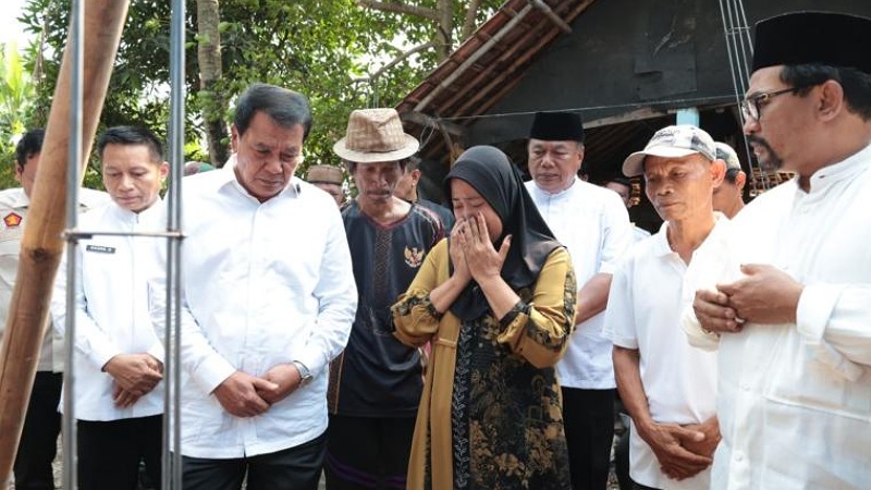 Bupati Maesyal Gercep! Rumah Roboh Korban Puting Beliung Langsung Dibangun Kembali