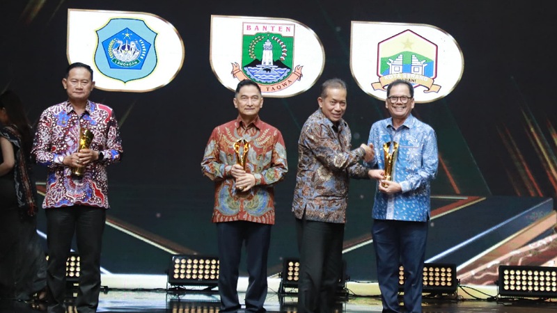 Pemkot Serang merraih penghargaan Pemimpin Daerah Awards 2026 - Foto: Dok. Pemkot Serang -