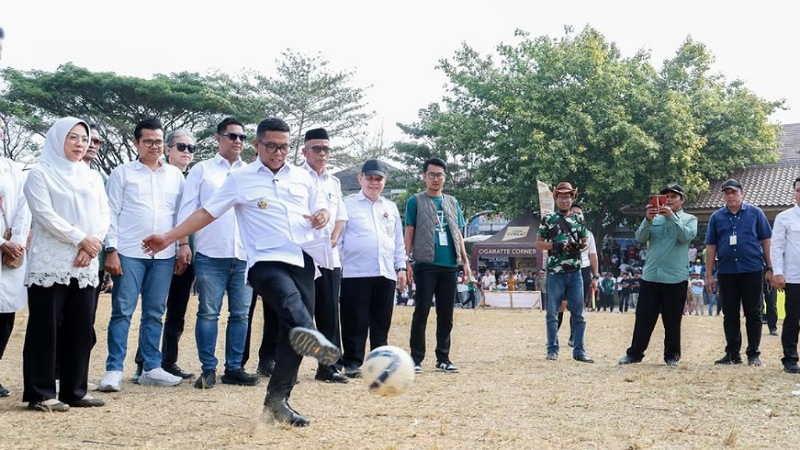 Puluhan Tahun Jadi Tradisi, Gubernur Andra Soni Dorong Pesta Rakyat Cibaliung Masuk KEN