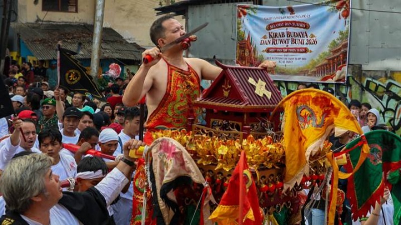 90 Joli Suci Arak Kota Tangerang, Ribuan Warga Tumpah Ruah dalam Kirab Budaya