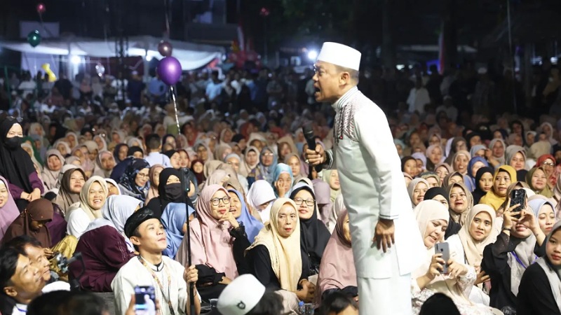 Ustaz Das’ad Latif Guncang Buaran Tangsel, Andra Soni Ajak Warga Perkuat Ukhuwah