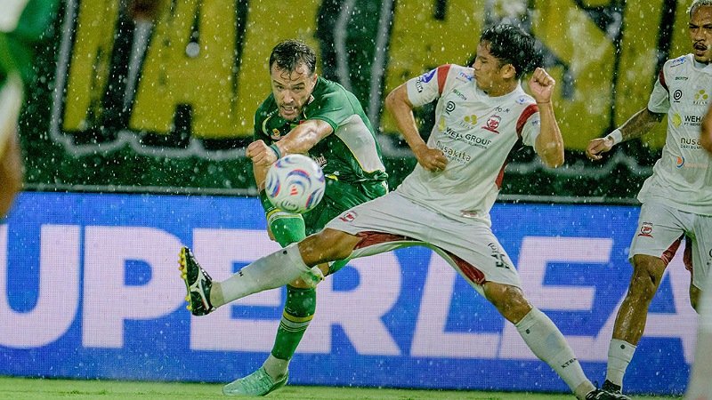 Derby Suramadu Memanas! Persebaya Ungguli Madura United 1-0 di Babak Pertama