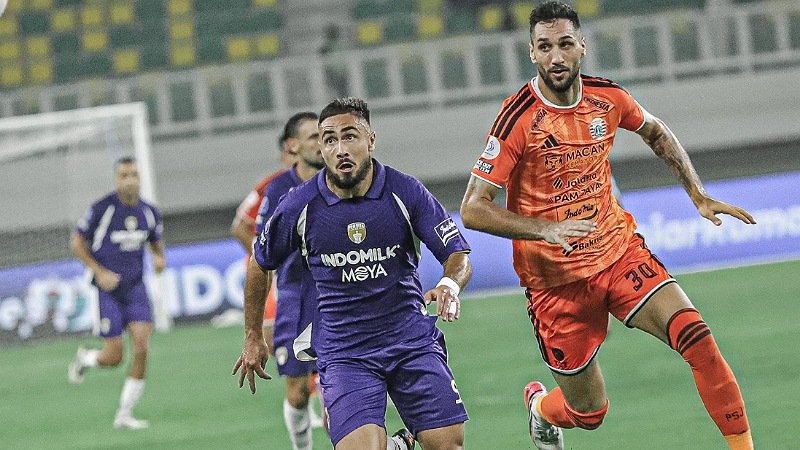 Persita Bikin Kejutan, Persija Dipaksa Imbang 1-1 di Babak Pertama