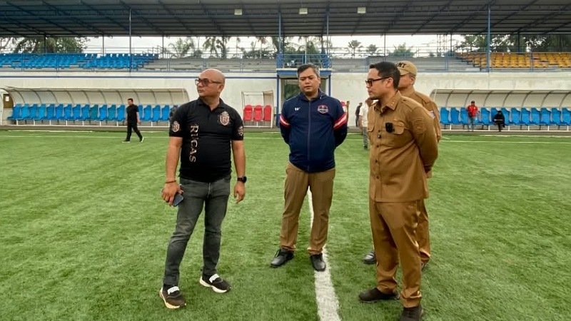 Wakil Wali Kota Tangsel Pilar Saga Ichsan saat meninjau Stadion Kera Sakti yang akan dipakai Porprov VII Banten 2026 - Foto: Dok. Pemkot Tangsel -
