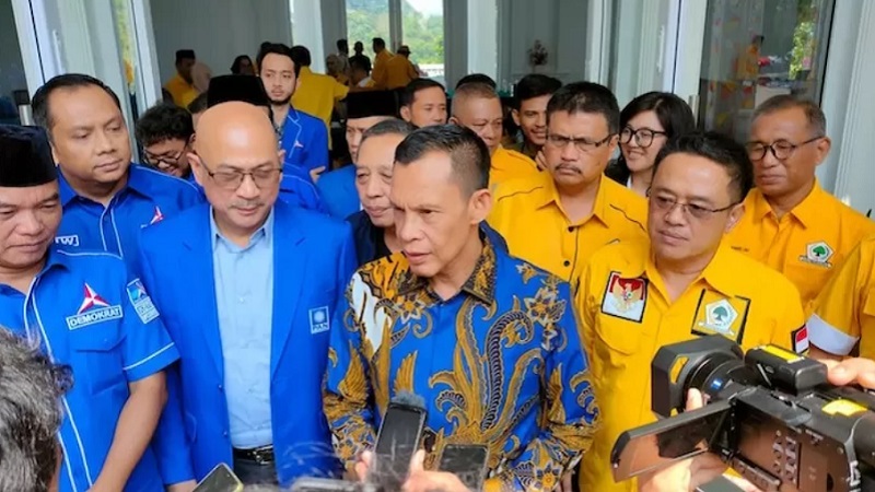 Jaro Ade resmi di usung Golkar, PAN, dan Demokrat di Pilbup Bogor. (Foto: Repro)