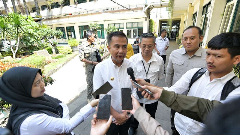 Pj Gubernur Jabar Bey Machmudin akan menganulir peserta kelulusan PPDB yang terbukti curang. (Foto: Dok Humas Jabar)