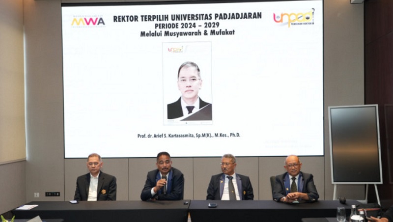 Majelis Wali Amanat (MWA) umumkan  Prof Arief S Kartasasmita sebagai Rektor Unpad periode 2024-2029. (Foto: Dok UNpad)