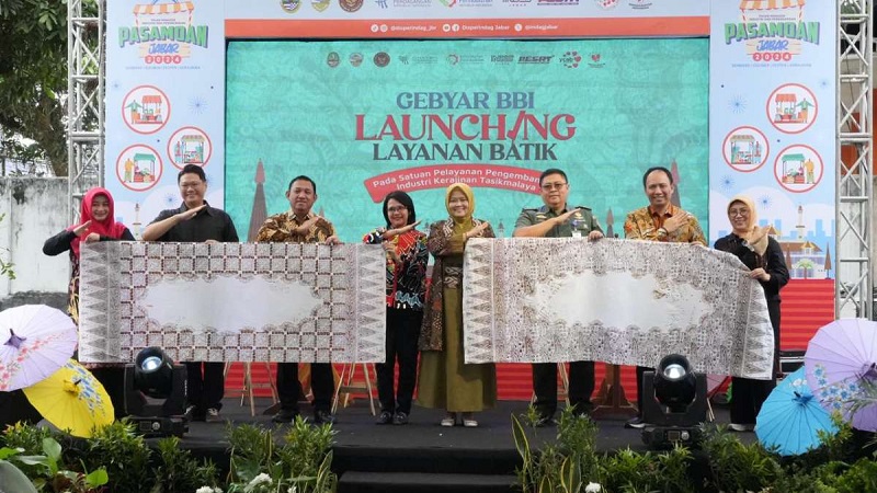 Launching layanan Batik di Kota Tasikmalaya. [Foto: Humas Jabar]