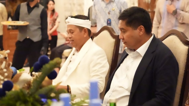 Gubernur Jawa Barat Dedi Mulyadi saat menghadiri Open House Natal Maruarar Sirait - Istimewa -