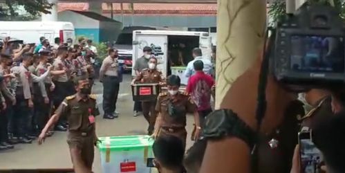 Barang bukti kejahatan Ferdy Sambo diserahkan ke Kejaksaan Agung/Disway