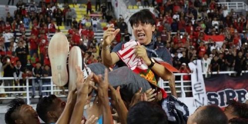 Pelatih sepakbola Timnas Indonesia berkebangsaan Korea Selatan di pecat PSSI. [Foto: Repro/RMN]