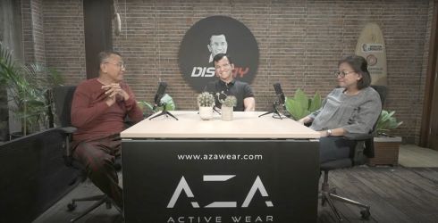 Denni Puspa Purbasari (kanan) dan Hengki Sihombing (tengah) ketika podcast bersama Dahlan Iskan/Disway