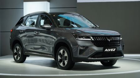 Wuling Alvez meluncur di IIMS 2023/Net