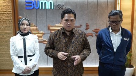 Menteri BUMN Erick Thohir setelah melalui rapat menutuskan memindahkan Depo Plumpang ke tanah Pelindo/Repro