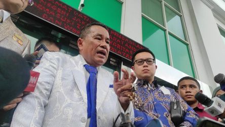 Kuasa hukum terdakwa Irjen Pol Teddy Minahasa, Hotman Paris Hutapea. (Foto: Disway)