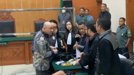 Teddy Minahasa dijatuhi hukuman seumur hidup. (Foto: Disway)