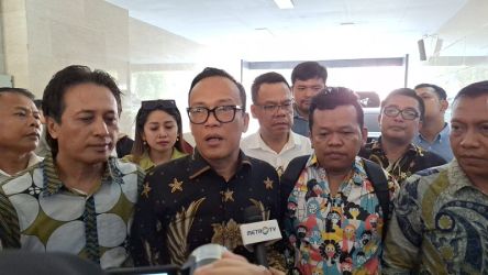 Ketua Relawan Prabowo Mania 08, Immanuel Ebenezer di Mabers Polri. (Foto: Dok Disway)