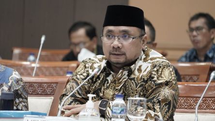 n Menteri Agama Yaqut Cholil Qoumas dalam rapat kerja bersama Komisi VIII DPR di Gedung Parlemen. (Foto: Dok Kemenag)