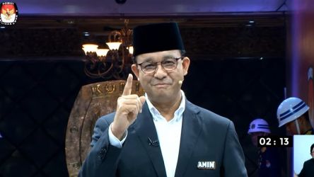 Capres Nomor urut 1 Anies Baswedan di debat Capres. (Foto: Tangkapan Layar)